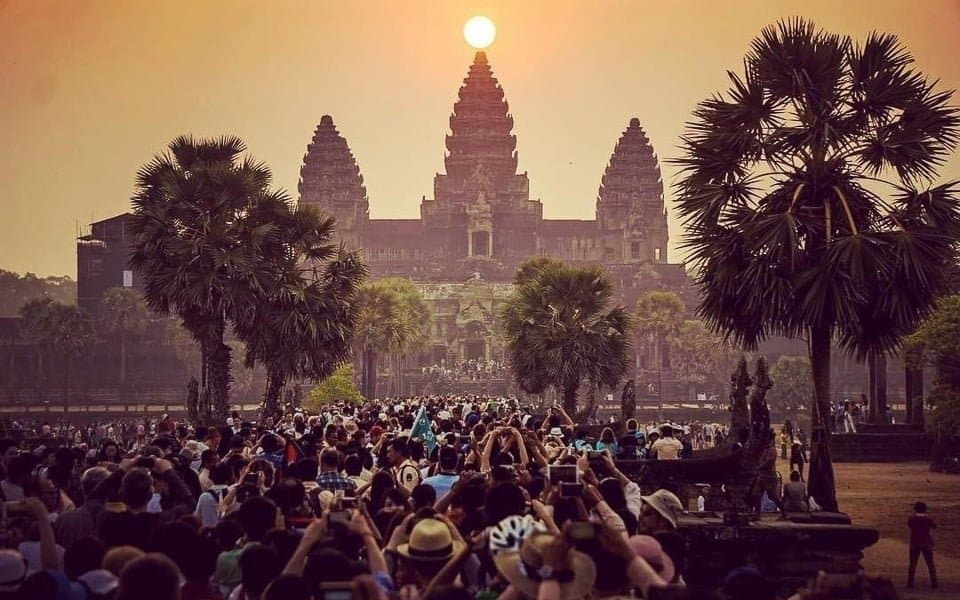 Angkor Wat at Equinox