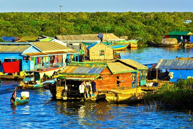 Kulen Waterfall & Floating Village